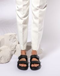 Φωτογραφία από Urban Lover black leather sandals