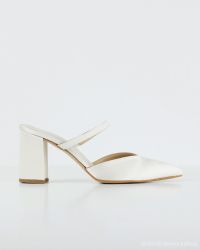 Φωτογραφία από Anneliese – Νυφικό Ιβουάρ Σατέν Mule με Σταθερό Χοντρό Τακούνι & Λεπτή Μπαρέτα