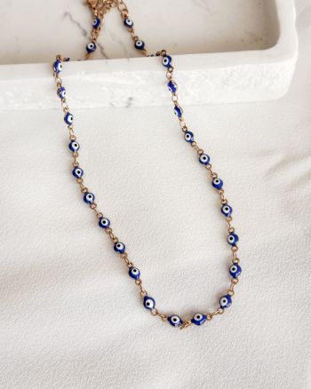 Blue eyes choker
