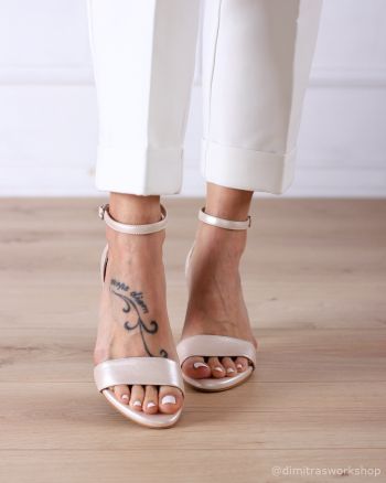 Simply chic dusty pink