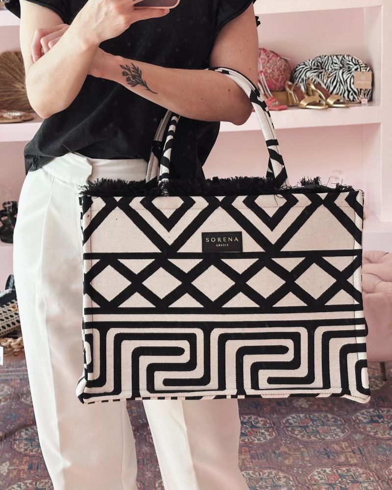 Φωτογραφία από Skyros tote large