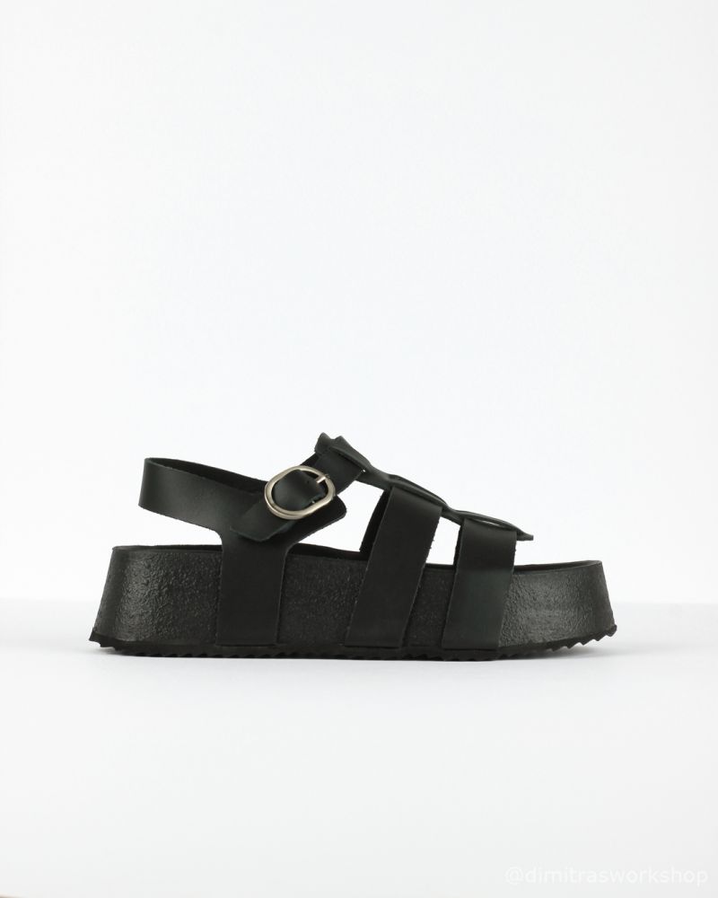 Φωτογραφία από Wander – Black Comfort Leather Sandals with Buckle & Platform Sole